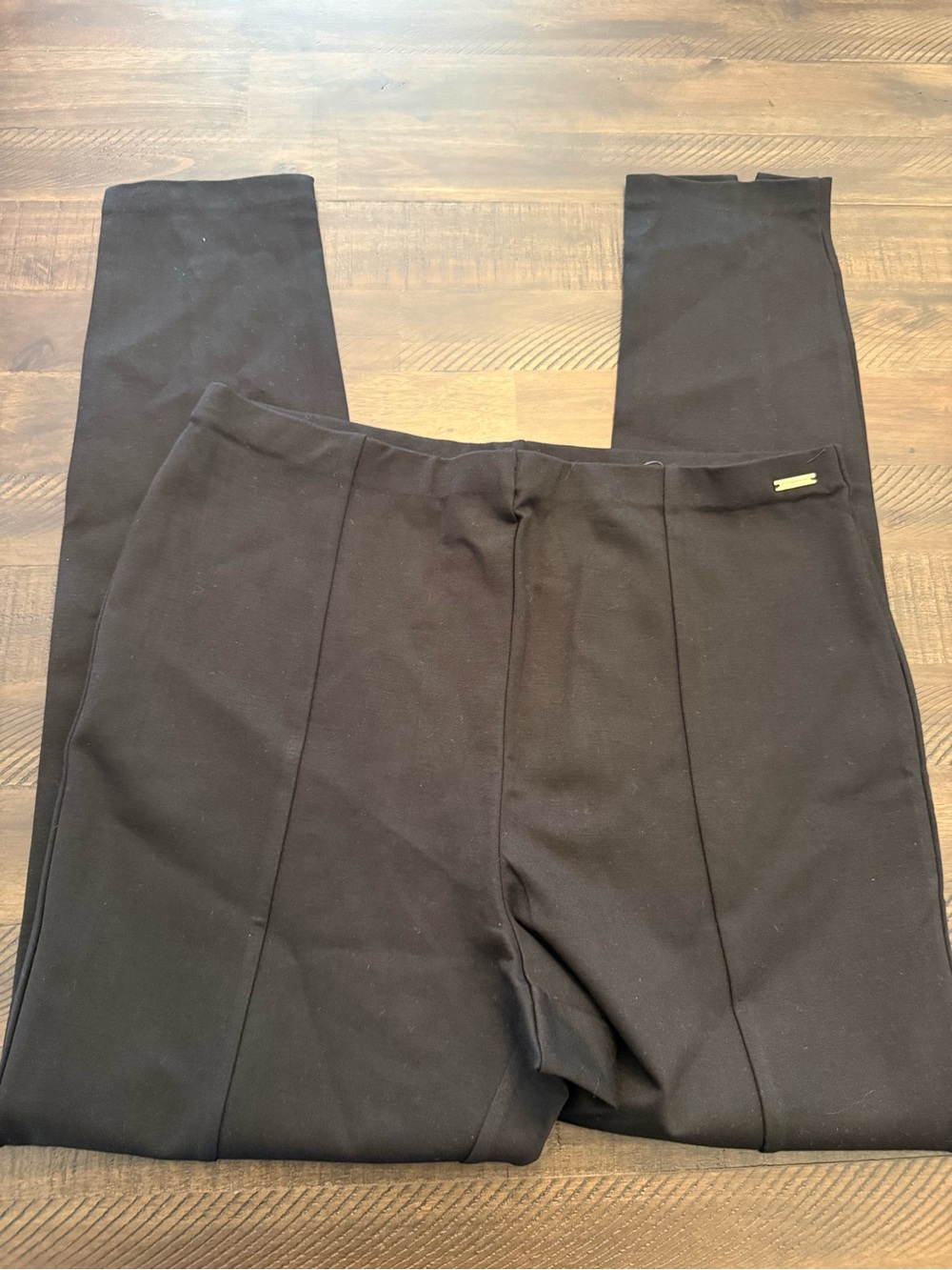 Tahari women’s Black Stretch Dress Pants - Straight Front Crease